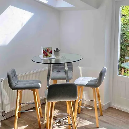 Spacious & Relaxing With Free Parking * Cark