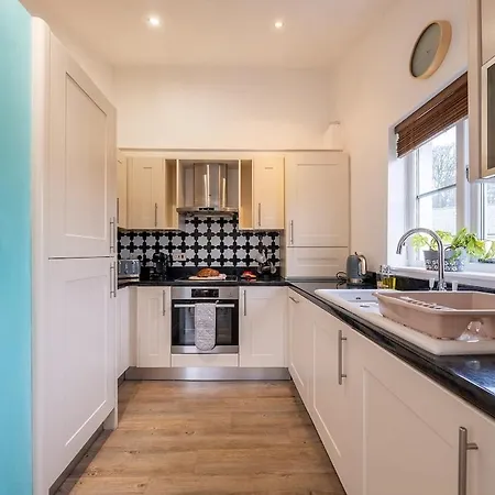 Spacious & Relaxing With Free Parking * Cark